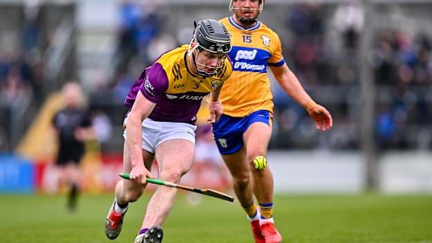 Conor Foley, Wexford, and David Reidy, Clare, in Allianz Hurling League action. Photo by Piaras Ó Mídheach/Sportsfile