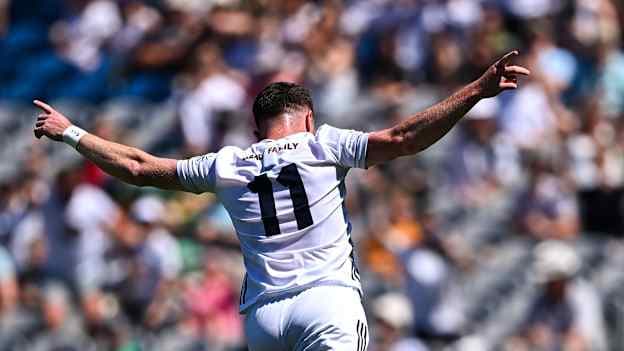Alex Beirne celebrates after scoring Kildare's first goal. Photo by Piaras Ó Mídheach/Sportsfile